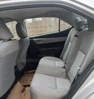 Toyota Camry SE w/Special Edition Pkg (2.5L 4cyl 6A) 2016 Silver
