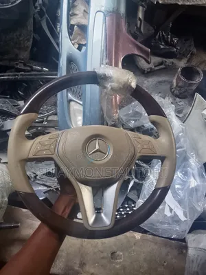 Mercedes Benz 204 Glk,C300 Formica Steering Wheel