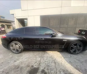 Porsche Panamera 4S 2012 Blue