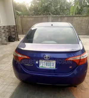 Toyota Corolla 2014 Blue