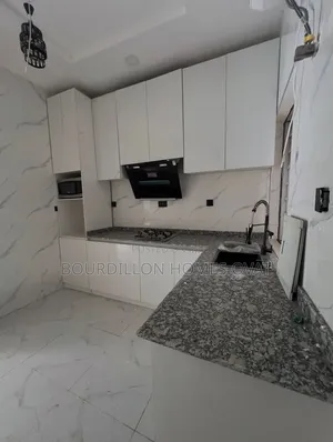 4bdrm Duplex in Ikota Lekki Lagos for rent