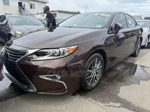 Lexus ES 2016 Brown