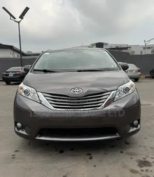 Toyota Sienna XLE 8 Passenger 2012 Gray