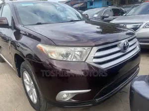 Toyota Highlander Limited 3.5l 4WD 2013 Maroon