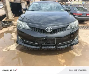 Toyota Camry SE 4dr Sedan (2.5L 4cyl 6A) 2012 Black