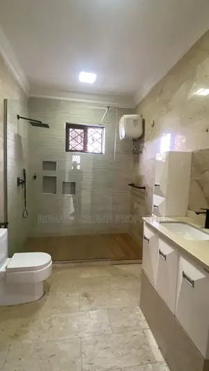 4bdrm Duplex in Banana Island for rent