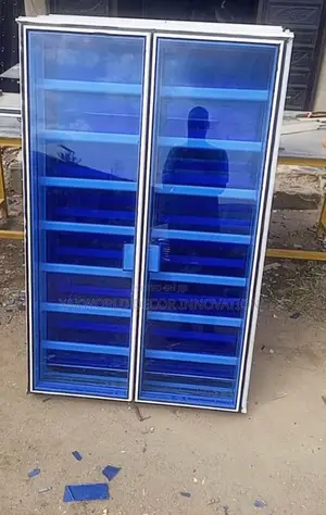 Frameless Window