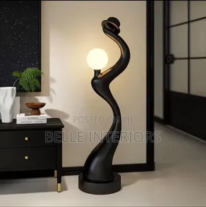 Froor to Ceiling Ornament Next To