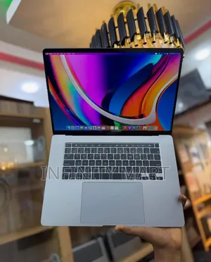 Laptop Apple MacBook 2018 8GB Intel Core i5 SSD 256GB
