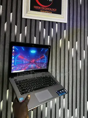 Laptop Asus F450CA 8GB Intel Core i5 HDD+SSD 500GB