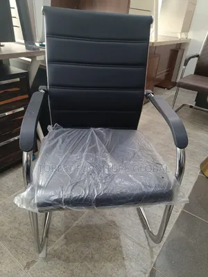 New Modern Office Visitor's Chair (Black)