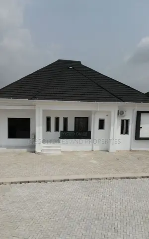 4bdrm Bungalow in Elerangbe for sale