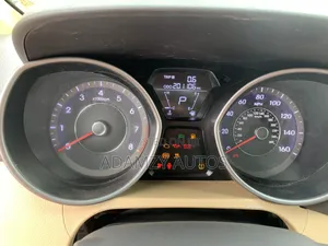 Hyundai Elantra 2013 White