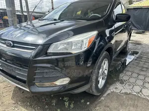 Ford Escape SE 4dr SUV (1.6L 4cyl Turbo 6A) 2014 Black
