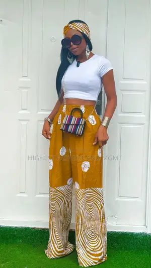 Pants and Bow - Style 653