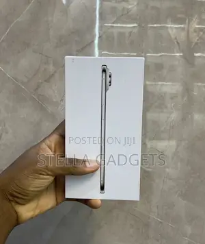 New Apple iPhone Air 256 GB Gold