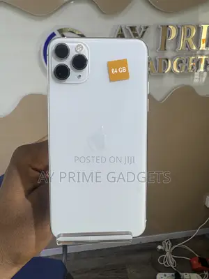 Apple iPhone 11 Pro Max 64 GB White