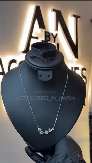 Silver 4-Leaf Clover Pendant Necklace