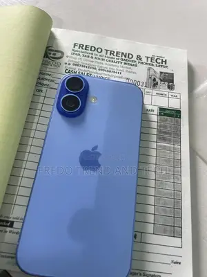 New Apple iPhone 16 128 GB Blue