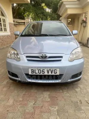 Toyota Corolla LE 2005 Blue