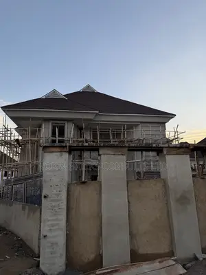 4bdrm Duplex in Nav Valley Homes, Asokoro for sale