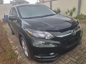 Honda HR-V 4dr SUV (1.5L 4cyl CVT) 2016 Green