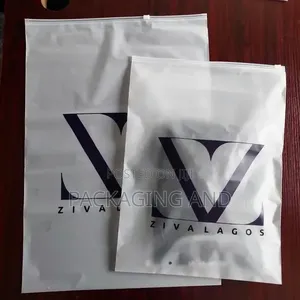 Medium Frosted Ziploc Bags–One Colour Print (Front Back)
Moq: 100pcs