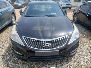 Hyundai Grandeur 2013 Black