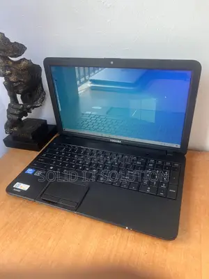Laptop Toshiba Satellite C855 8GB Intel HDD 320GB
