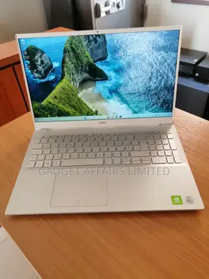 Laptop Dell Inspiron 5565 12GB Intel Core i7 SSD 256GB