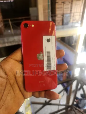 New Apple iPhone SE (2022) 64 GB Red