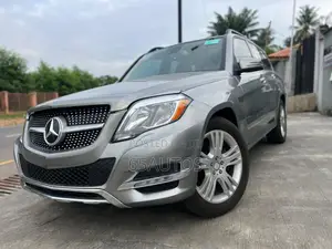Mercedes-Benz GLK-Class Base GLK 350 4dr 4x2 (3.5L 6cyl 7A) 2015 Gray
