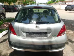 Peugeot 207 2010 Silver