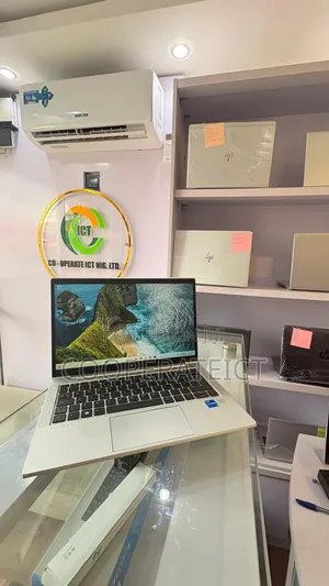 Laptop HP EliteBook 830 G8 8GB Intel Core i5 SSD 256GB
