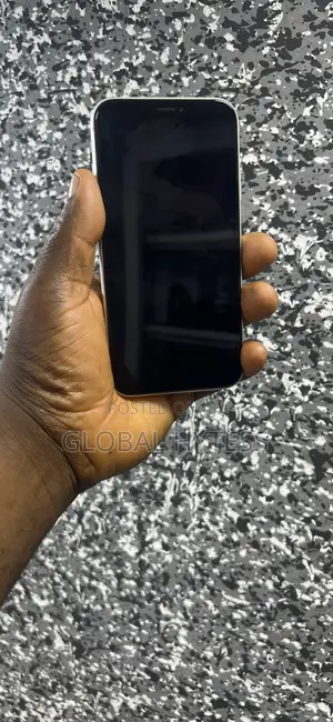 Apple iPhone XR 128 GB White