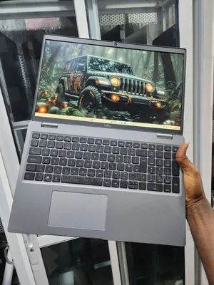 Laptop Dell Latitude 5520 16GB Intel Core i5 SSD 256GB