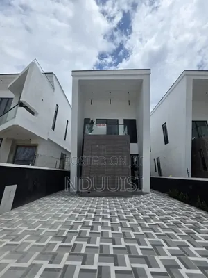 5bdrm Duplex in Royal Pine Estate, Chevron for sale