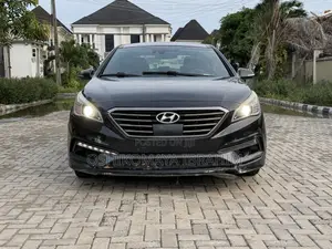 Hyundai Sonata Sport 2.0T Sedan FWD (2.0L 4cyl 6A) 2016 Black