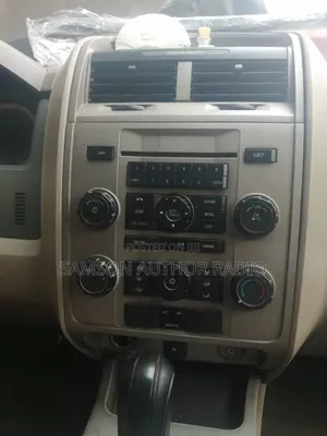 Factory Followcome Basic Radio Ford Escape 2008 Model
