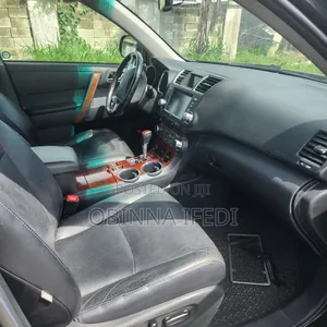 Toyota Highlander 2011 Black
