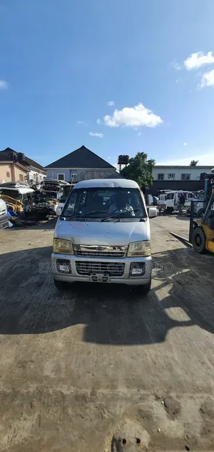 Suzuki APV Minibus 2010 Silver