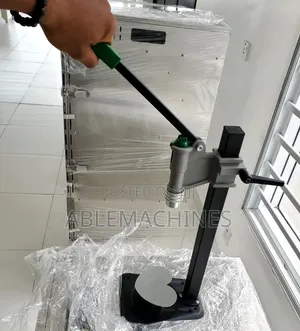 Perfume Capping Machine