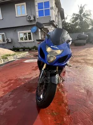 Suzuki GSX-R 2005 Blue
