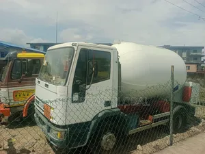 Iveco LPG Gas Tanker Truck Litres (Foreign Used)