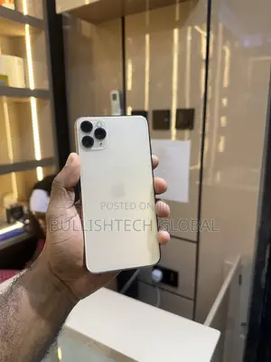 Apple iPhone 11 Pro Max 64 GB Gold