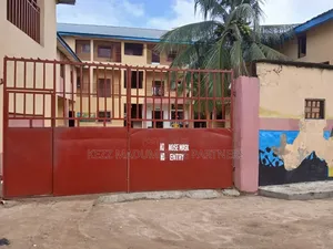 For Sale : Functional Secondary School in Ph