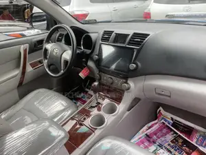 Toyota Highlander Sport 2010 Blue