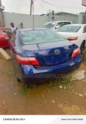 Toyota Camry LE 4dr Sedan (2.4L 4cyl 5A) 2007 Blue