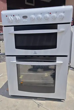 Indesit Electric Four Burner Cooker With Oven