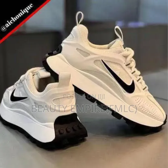 Nike Unisex Sneakers